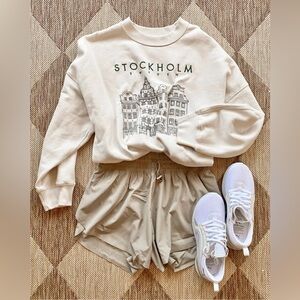 Abercrombie Stockholm Destination Sunday Crew - Size L